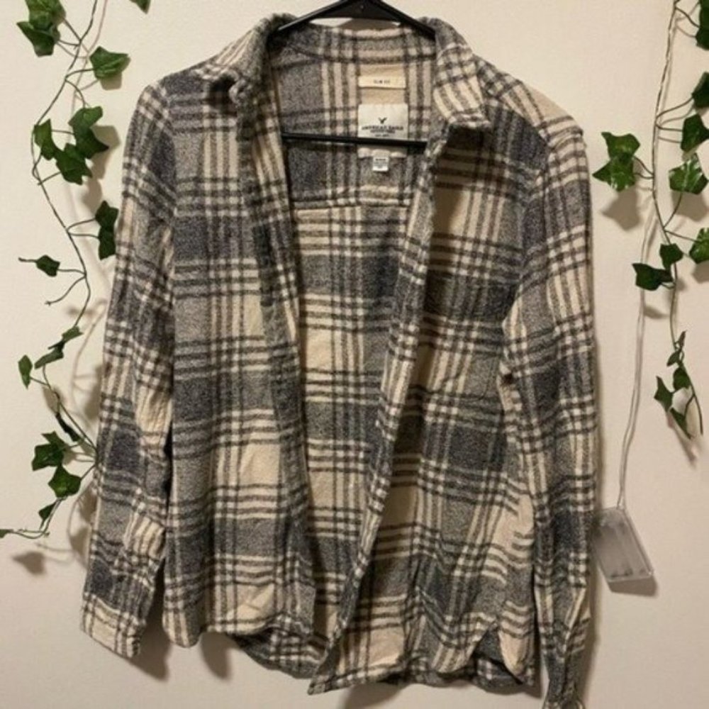 American Eagle Slim Fit Cream and Grey Flannel Cardigan Top Size M